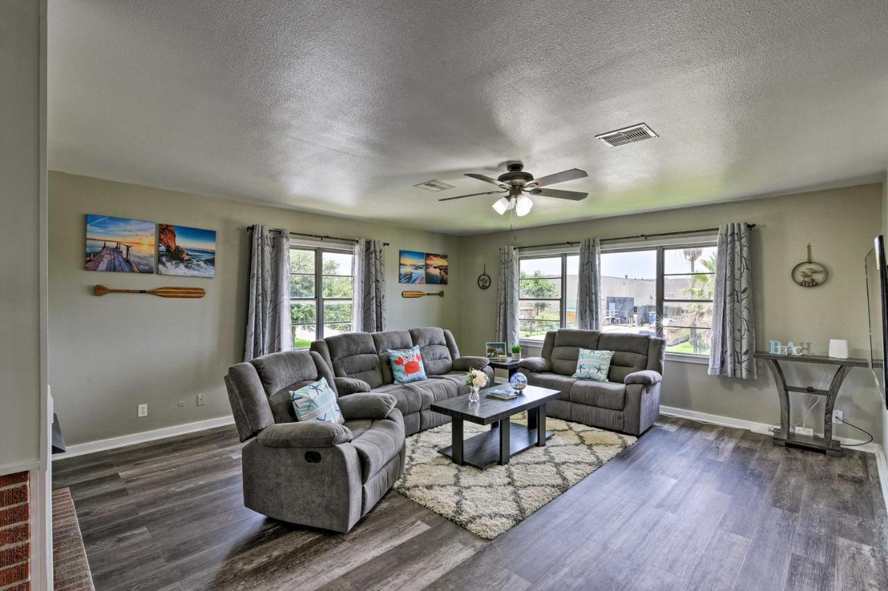 Spacious And Modern Family Duplex In Galveston! Eksteriør billede