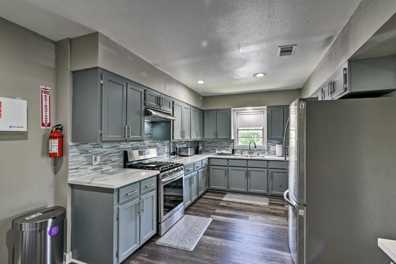 Spacious And Modern Family Duplex In Galveston! Eksteriør billede
